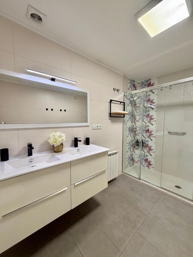 Baño completo con ducha